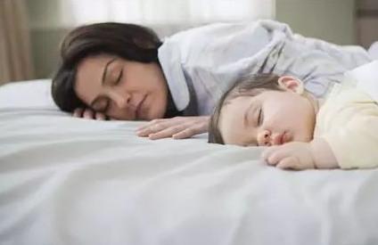 亲子睡眠，怎样才能不纠结？！