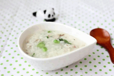 牛肉香菇芥兰十倍粥，香气四溢的美味，你会做吗？