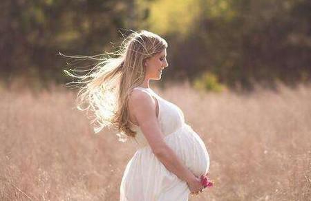 孕晚期睡眠不好，孕妈针对4个原因这样缓解