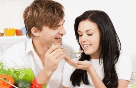 饮食营养中的几个误区！妈妈多喝牛奶，娃也不一定白！