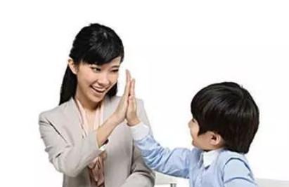 中国家长更应该做的是，鼓励孩子表达自己！