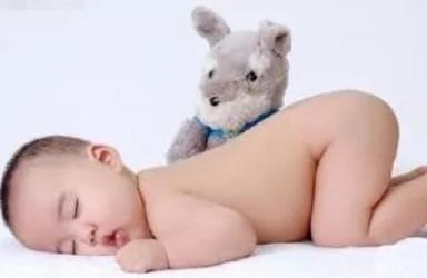 孩子的性格和智商，其实看睡姿就可以知道！
