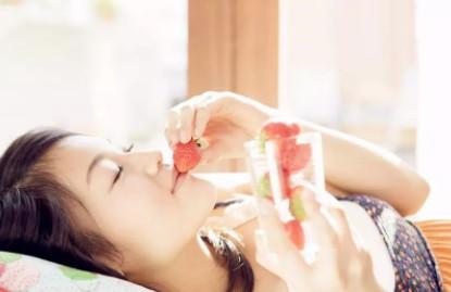 备孕期间，女性多吃哪些食物更助于怀孕？