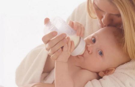 妈咪奶水稀少没营养还堵奶怎么办？分享日常护理的通乳手法