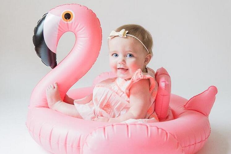 婴儿游泳圈对颈部有伤害吗 有什么危害