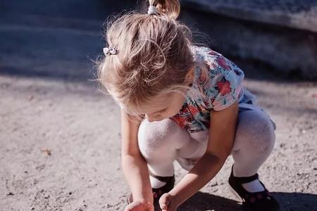 妈妈情绪不稳易暴怒，会对孩子造成多大的伤害？