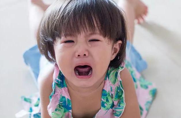 宝宝一言不合就大哭？家长该怎么应对？