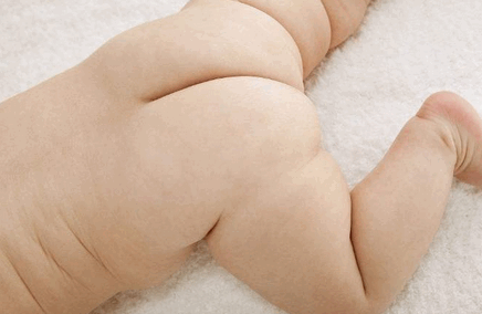 孩子屁股总是臭臭的？三招教你打造完美香宝宝！