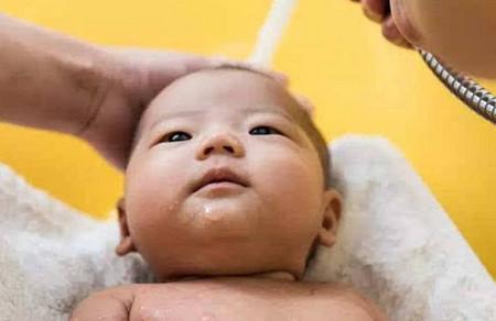 想让痱子轻松退散？这些小偏方快来试试吧！
