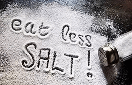 今早，我又跟婆婆关于孩子该不该吃盐的问题吵炸了！