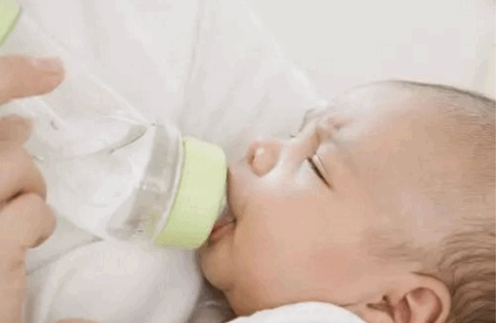 宝宝拉肚子该如何护理呢？