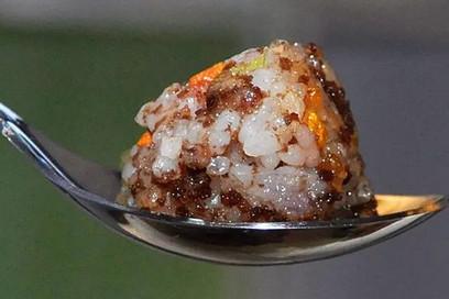 牛肉饭团怎么做？这道辅食能让孩子长高不偏食！