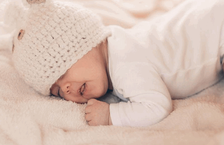 宝宝出生后，就已经会这5种本领，宝妈们注意到了吗？