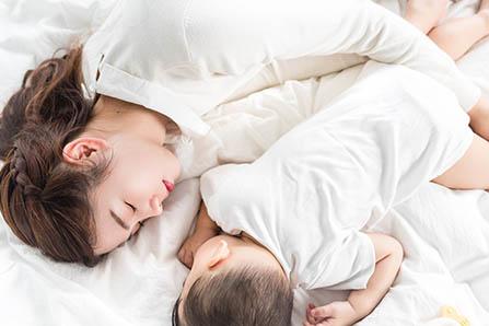 新生儿为什么穿半背衣