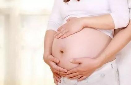“乱摸”孕妇肚子，是会导致宝宝早产的！