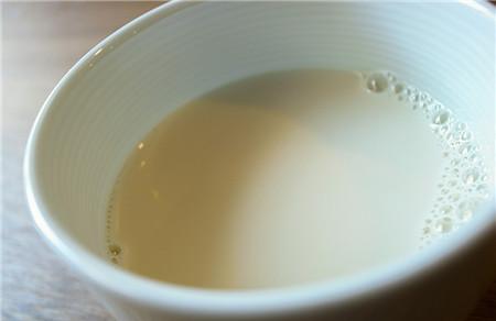 乳腺增生可以喝豆浆吗 乳腺增生在饮食上要注意什么？