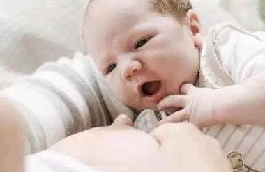母乳再好，这4种宝妈也不能给宝宝喂奶！