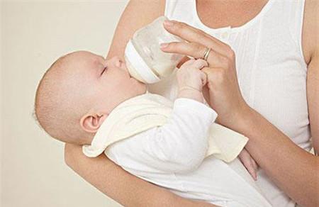 为什么母乳是凉的 奶凉需改善