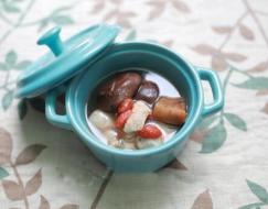 柿饼鸡汤 健脾化痰的食疗汤品