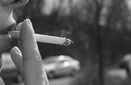 二手烟危害大，不仅伤害孕妈，还伤害胎宝宝！