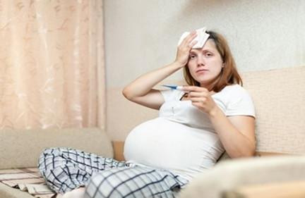 孕期感冒到底能不能吃药？会不会对宝宝造成影响