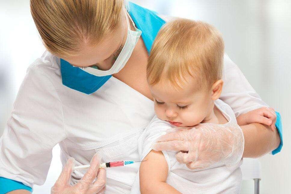 宝宝打针前可以洗澡吗