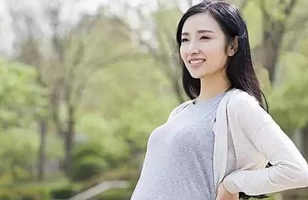孕期散步别大意！每一步都关系着胎儿的健康