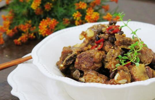 豆豉蒸排骨 咸香下饭的家常菜