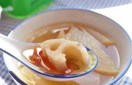 宝宝咳嗽最好先这样食疗！