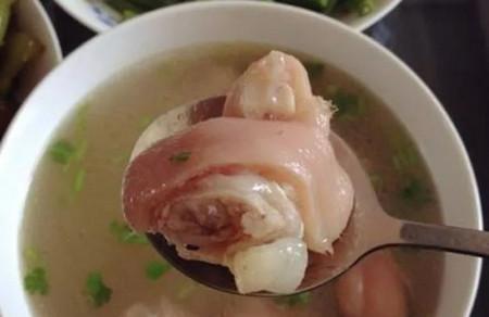 本想接我回娘家坐月子，看到婆婆做的饭，母亲不接了！