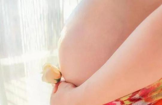 怀孕打喷嚏肚子疼怎么回事？ 原来是因为它！