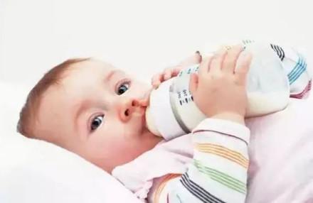 99%的宝妈冲奶粉都起泡，你知道怎么办吗？