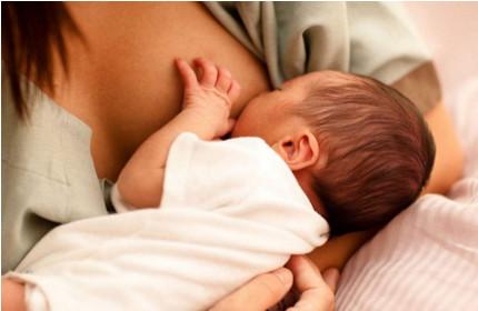 七大母乳喂养误区：乳房不饱满等于少奶？