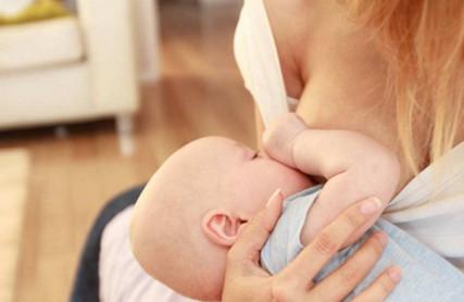 哺乳期吃了消炎药会有什么影响？奶水变少了？