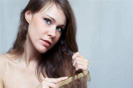 产后脱发严重该怎么办 这些方法效果佳