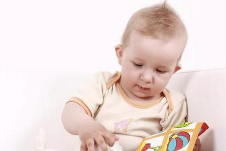 手部精细动作发展直接影响大脑发育！0-3岁手指锻炼游戏