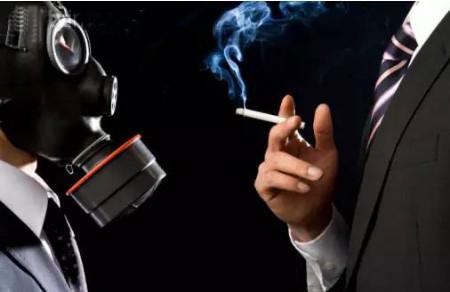 家里有个吸烟的爸爸，对宝宝的伤害你难以想象！