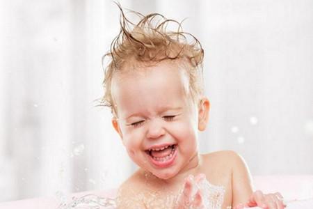 12-13个月的宝宝应该会点啥？