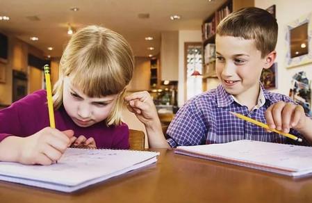 陪娃写作业的正确打开方式，现在知道还不晚！