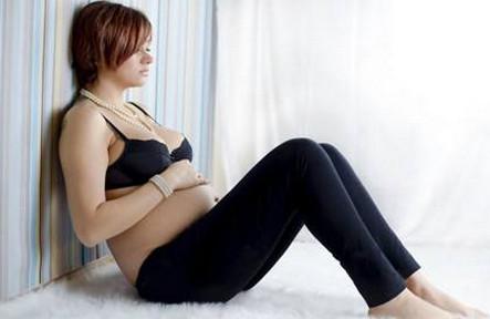 孕期，准妈妈如何预防腿脚水肿？