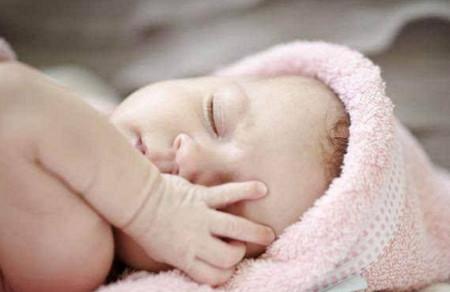 6个月宝宝戒夜奶怎么办？