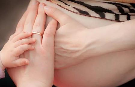 我为什么老是睡不着！快和孕期睡眠困扰说再见