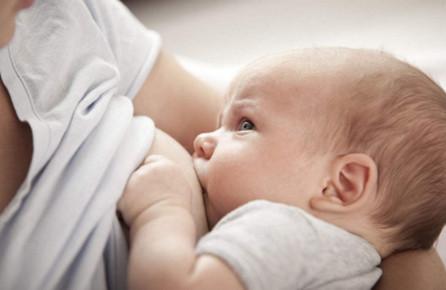 这三种情况下需要停止母乳喂养？小心在坑宝宝