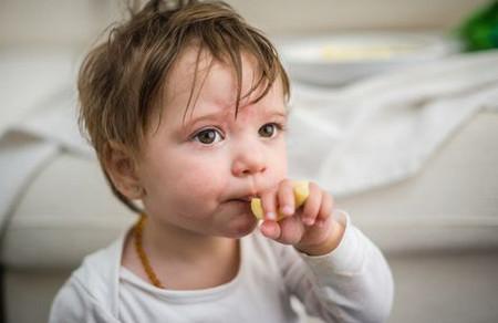 孩子误食导致食物中毒，家长们怎样做最好？