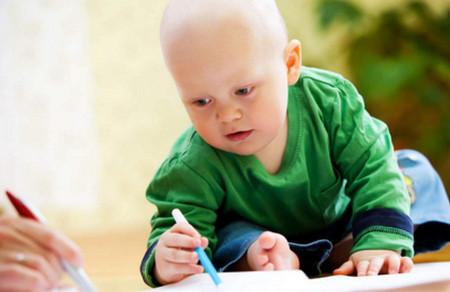 什么时候开始教孩子学写字？答案可能比你想的要早很多