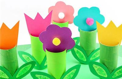 幼儿园环保纸筒立体花朵制作方法