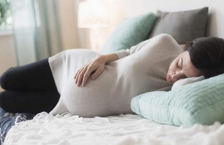 怀孕后白带增多正常吗？需要注意什么？