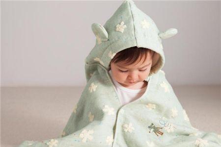 宝宝浴巾用什么材质好