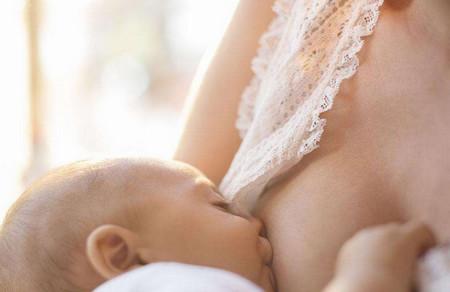 母乳喂养6大注意事项及宝宝喂养常见问题解答！
