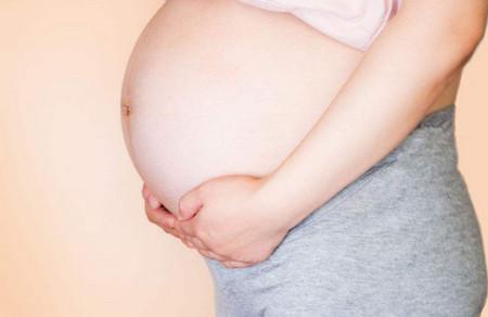 孕中期便秘，孕妈需要预防、治愈双管齐下！